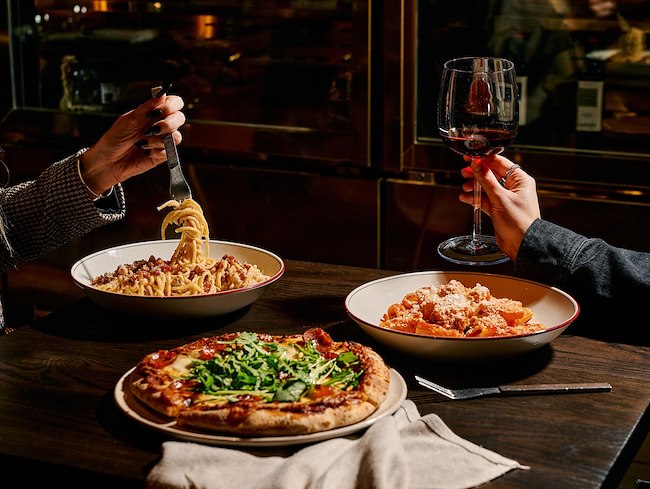 $20 lunch at the bar